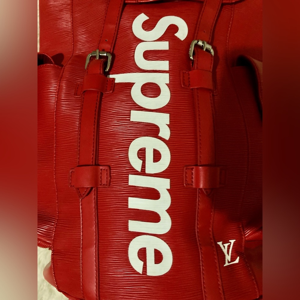 Louis Vuitton x Supreme Christopher Backpack Epi Red - Picture 2 of 12